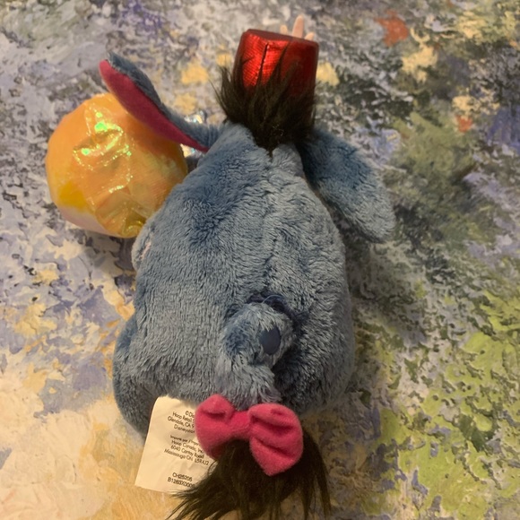 Disney Celebration Eeyore - Picture 3 of 8